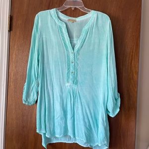 Democracy top Women’s large